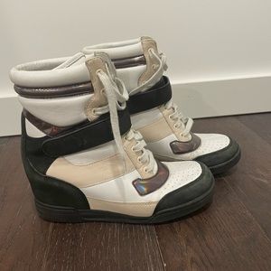 Marc By Marc Jacobs White and Black Sneakers